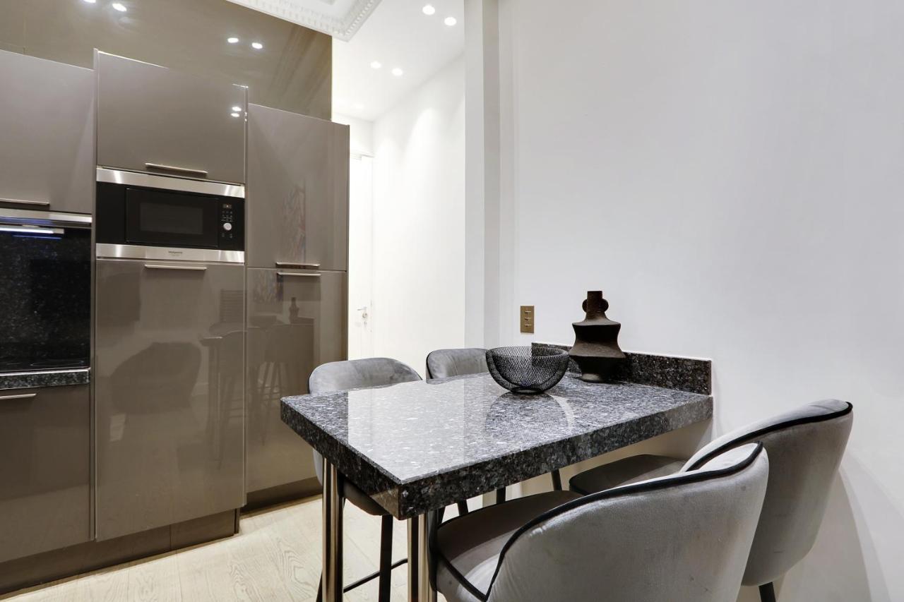 Pick A Flat'S Apartment In Triangle D'Or - Pierre 1Er De Serbie Parigi Esterno foto